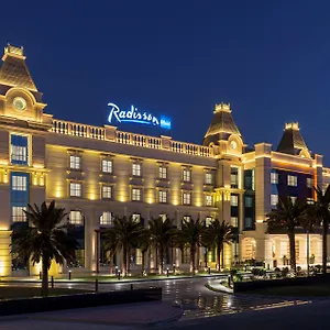 Radisson Blu Hotel, ***** Ajman